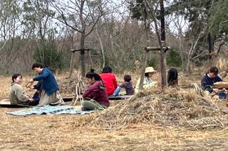 講師に教わりながら形にしていきます
