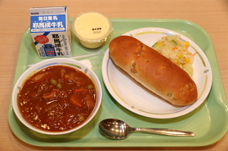 給食