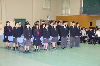 在校生による校歌斉唱