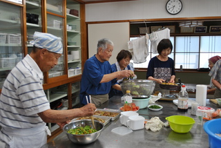 今月は男性が料理担当です