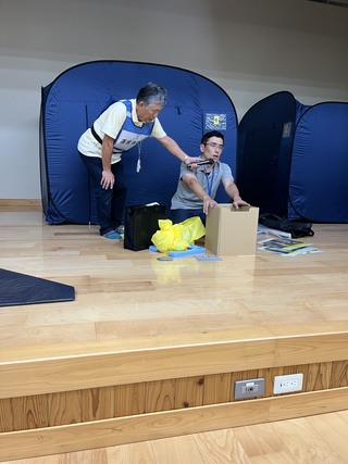 簡易トイレの使い方講習の様子 簡易トイレの使い方講習の様子