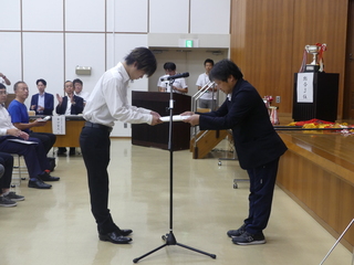 空手道個人形優勝　村井優太氏