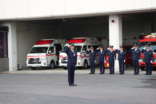 IMG_0382 敬礼の様子