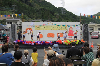 下郷保育所のダンス