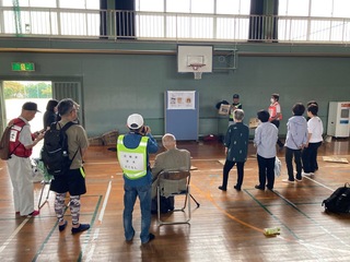 ダンボールトイレの作り方 段ボールトイレの作り方の説明