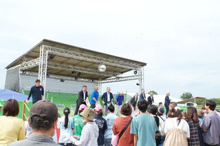 もちまきの様子 もちまきの様子