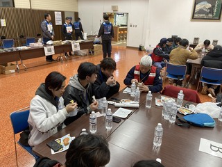 防災食体験の様子