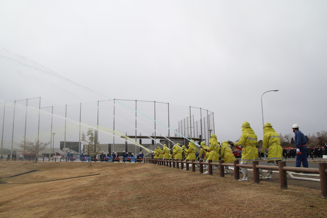 第5方面団による放水点検の様子