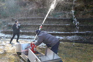 放水銃の放水指導