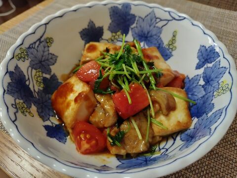 7月　トマト肉豆腐
