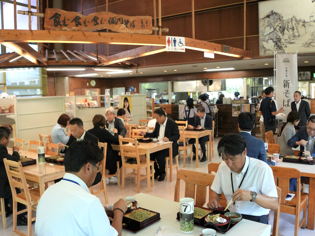 新そば賞味会の様子（全体）