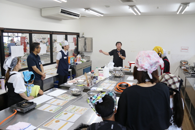 親子料理教室の様子 親子料理教室の様子