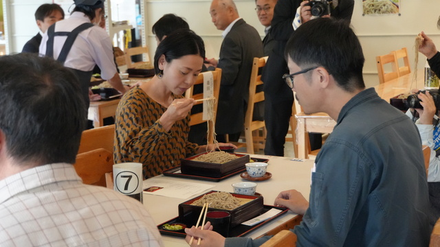 3.新そば賞味会のようす