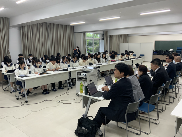 意見交換会の様子 意見交換会の様子