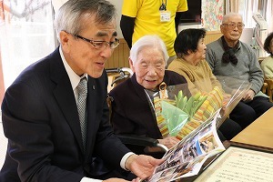 品渡さんと奥塚市長