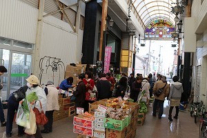 南部自由市場の様子