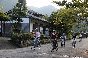 サイクリングを楽しむ台中市のみなさん