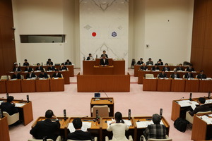 中津市議会定例会の様子