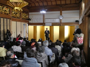 和やかに「東の谷のひな祭り」