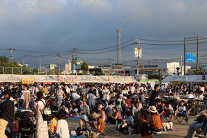 多くの来場者で賑わいました。