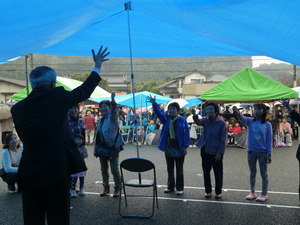 奥塚市長もジじゃんけん大会に参加しました。