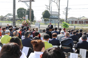 挨拶する奥塚市長2