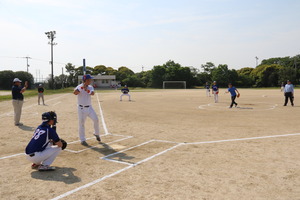 市長の始球式