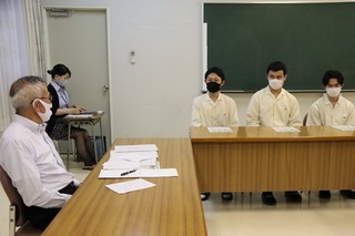 座談会の様子