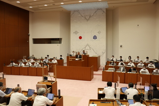 令和3年第3回中津市議会定例会の様子