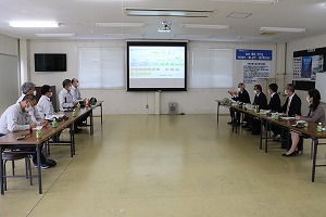 座談会の様子