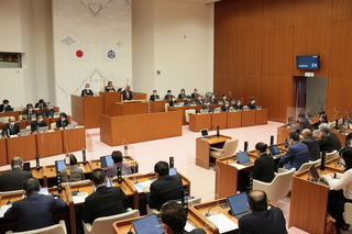 令和4年第1回中津市議会定例会の様子