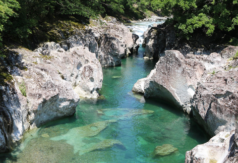 山国川源流近くの猿飛千坪峡