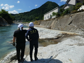 平小野地区河川の様子