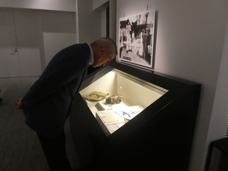 観覧する奥塚市長