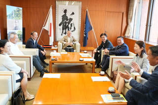 歓談の様子 歓談の様子