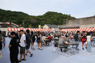 ホタルまつりのようす