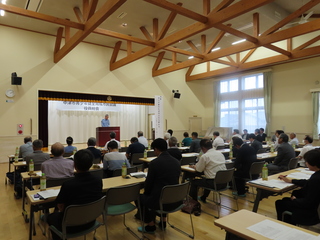 総会の様子