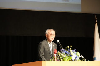 奥塚市長あいさつの様子 奥塚市長あいさつの様子
